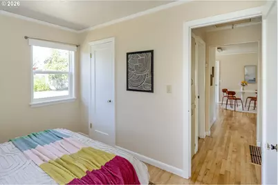 10625 NE Tillamook St, Portland, OR 97220 - Photo 21