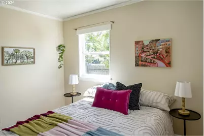 10625 NE Tillamook St, Portland, OR 97220 - Photo 23