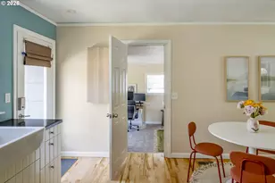 10625 NE Tillamook St, Portland, OR 97220 - Photo 13