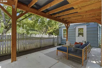 3918 SW Cullen Blvd, Portland, OR 97221 - Photo 35