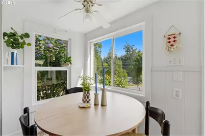 3918 SW Cullen Blvd, Portland, OR 97221 - Photo 15