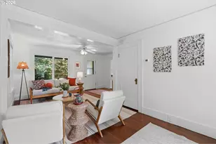 3918 SW Cullen Blvd, Portland, OR 97221 - Photo 9