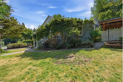 3918 SW Cullen Blvd, Portland, OR 97221 - Photo 37