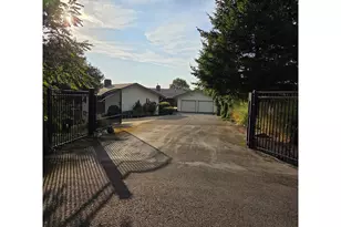 11432 NE Summit Ridge Dr, Vancouver, WA 98686 - Photo 1