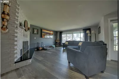 92700 Holly Ln, Astoria, OR 97103 - Photo 9