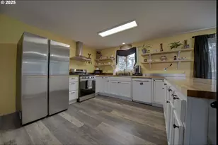 92700 Holly Ln, Astoria, OR 97103 - Photo 27