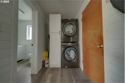 92700 Holly Ln, Astoria, OR 97103 - Photo 13