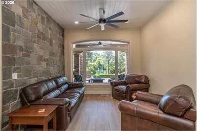 355 Boatwatch Ln, Roseburg, OR 97470 - Photo 13