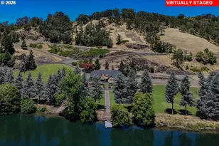 355 Boatwatch Ln, Roseburg, OR 97470 - Photo 1