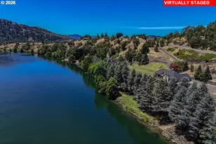 355 Boatwatch Ln, Roseburg, OR 97470 - Photo 43