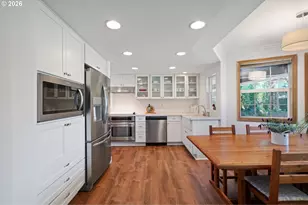 9511 SE Tenino Ct, Portland, OR 97266 - Photo 5