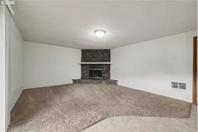 6887 B St, Springfield, OR 97478 - Photo 17