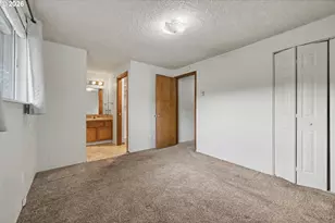 6887 B St, Springfield, OR 97478 - Photo 23