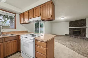 6887 B St, Springfield, OR 97478 - Photo 13