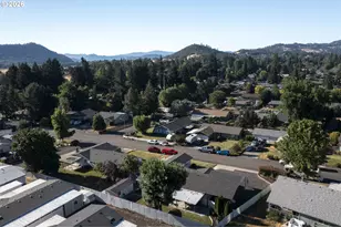 3317 W Normandy Ave, Roseburg, OR 97471 - Photo 45