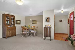 3317 W Normandy Ave, Roseburg, OR 97471 - Photo 5