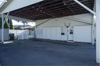 3317 W Normandy Ave, Roseburg, OR 97471 - Photo 37