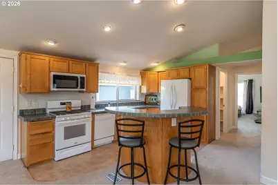 164 Jacob Hale Way, Roseburg, OR 97471 - Photo 11