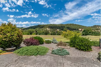 164 Jacob Hale Way, Roseburg, OR 97471 - Photo 33
