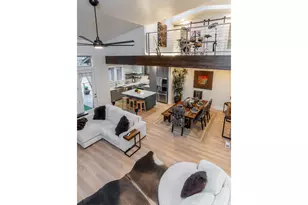 60486 Seventh Mountain Dr, Bend, OR 97702 - Photo 5