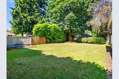 5812 N Syracuse St, Portland, OR 97203 - Photo 37
