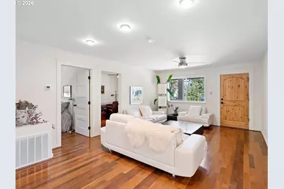 5812 N Syracuse St, Portland, OR 97203 - Photo 7
