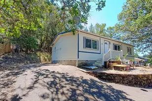 299 NE Kirby Ave, Roseburg, OR 97470 - Photo 9