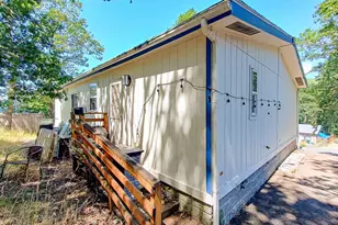 299 NE Kirby Ave, Roseburg, OR 97470 - Photo 11