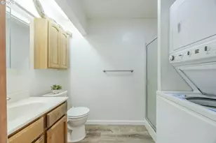 650 Harlow Rd, Springfield, OR 97477 - Photo 25