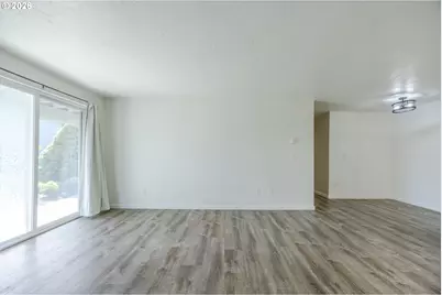 650 Harlow Rd #152, Springfield, OR 97477 - Photo 5