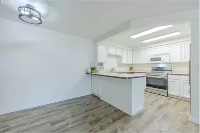 650 Harlow Rd #152, Springfield, OR 97477 - Photo 17