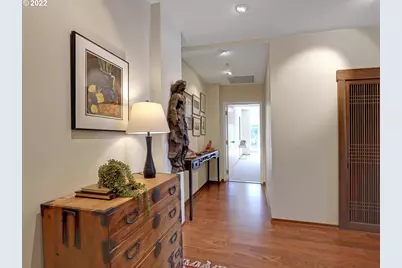 1221 SW 10th Ave #1804, Portland, OR 97205 - Photo 3