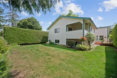 1010 Well St, Silverton, OR 97381 - Photo 41