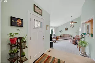 1010 Well St, Silverton, OR 97381 - Photo 5