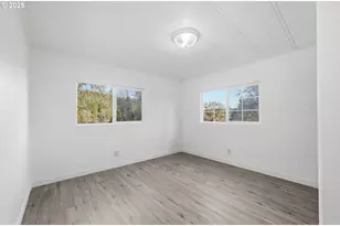 39465 Little Fall Creek Rd, Fall Creek, OR 97438 - Photo 21