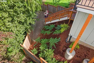 11367 SW Capitol Hwy, Portland, OR 97219 - Photo 25