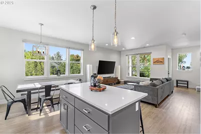 11367 SW Capitol Hwy, Portland, OR 97219 - Photo 3