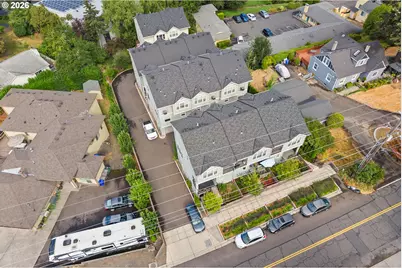 11367 SW Capitol Hwy, Portland, OR 97219 - Photo 27