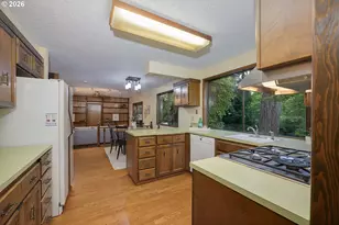 5825 SW Spruce Ave, Beaverton, OR 97005 - Photo 7