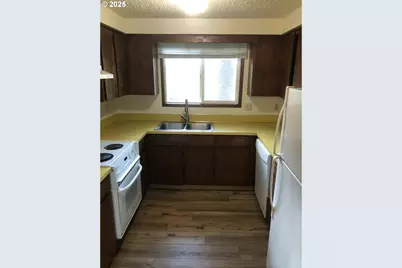 1128 SE Rummel St, McMinnville, OR 97128 - Photo 3