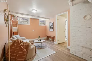 226 NE 157th Ave, Portland, OR 97230 - Photo 17