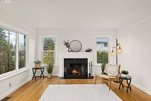 2712 NE 111th Dr, Portland, OR 97220 - Photo 3