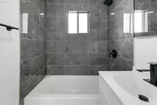 310 Cypress St, Longview, WA 98632 - Photo 27