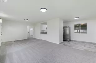 310 Cypress St, Longview, WA 98632 - Photo 5