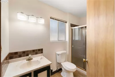 526 E Scenic Dr, The Dalles, OR 97058 - Photo 19
