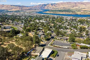 526 E Scenic Dr, The Dalles, OR 97058 - Photo 45