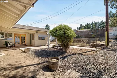 526 E Scenic Dr, The Dalles, OR 97058 - Photo 39