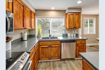 31070 SW Willamette Way E, Wilsonville, OR 97070 - Photo 17