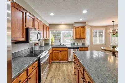 31070 SW Willamette Way E, Wilsonville, OR 97070 - Photo 13