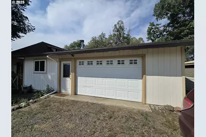 407 Residence St, Enterprise, OR 97828 - Photo 15